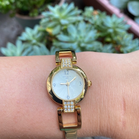 Watch - Picture 1 of 6